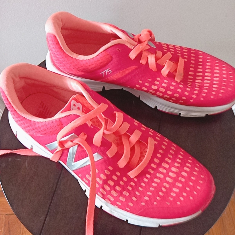NB Women's Running Shoes Pink/Coral, Sz 11